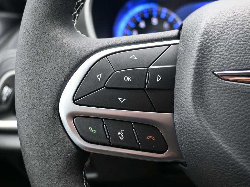 New 2026 Chrysler Pacifica Select image 27