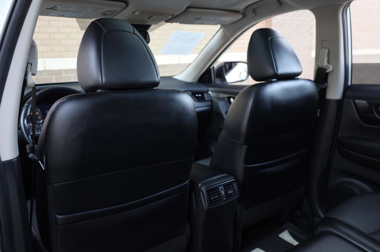 Used 2018 Nissan Rogue SL w/ Premium Package AWD/4WD image 19