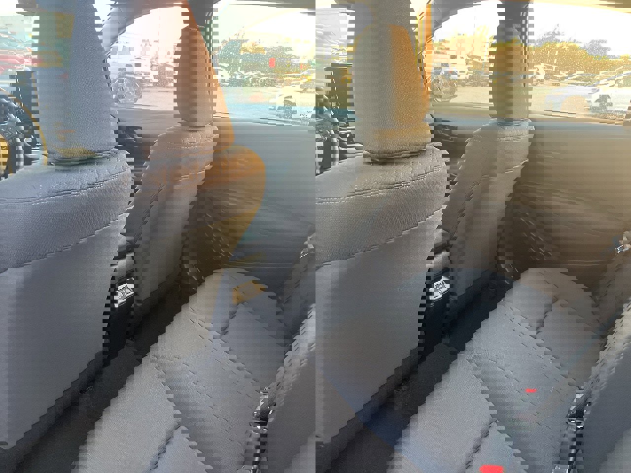 Used 2025 Toyota Corolla LE image 11