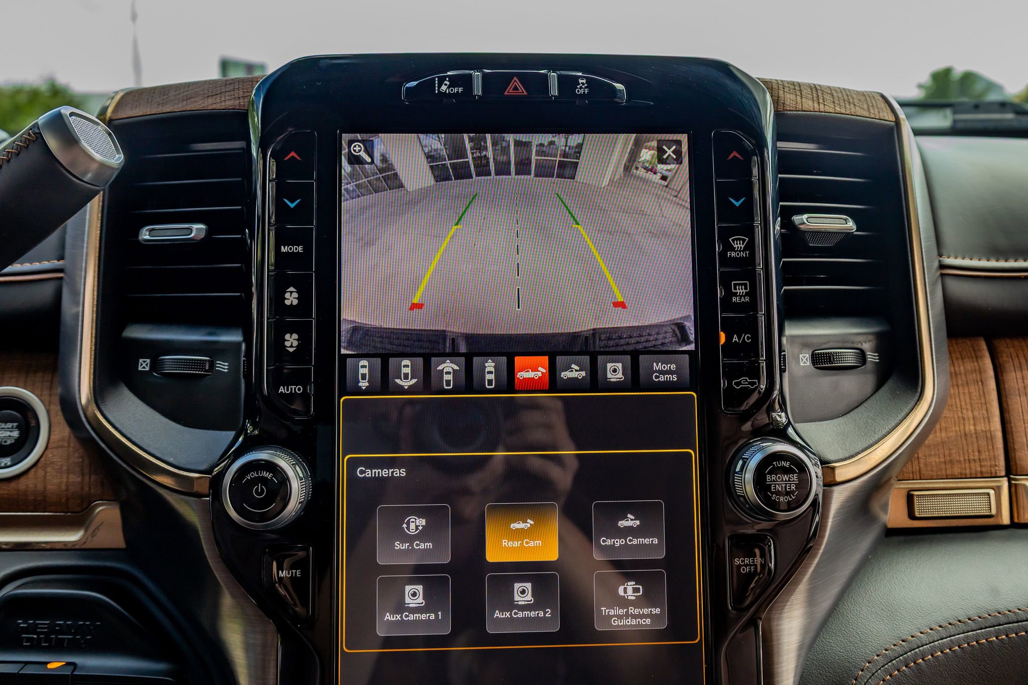 Used 2023 RAM 3500 Limited image 23