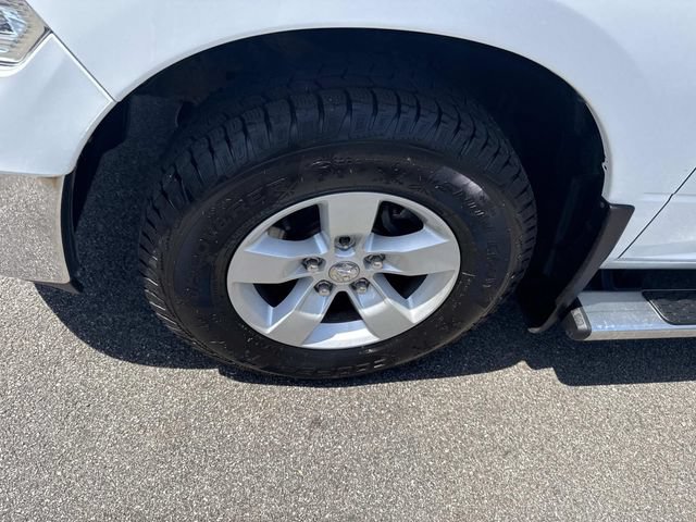 Used 2021 RAM 1500 Classic SLT RWD image 12
