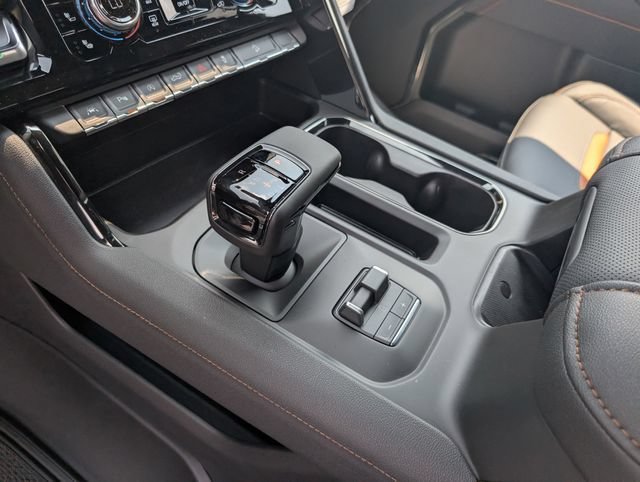 New 2026 GMC Sierra 1500 AT4 w/ AT4 Premium Package AWD/4WD image 23