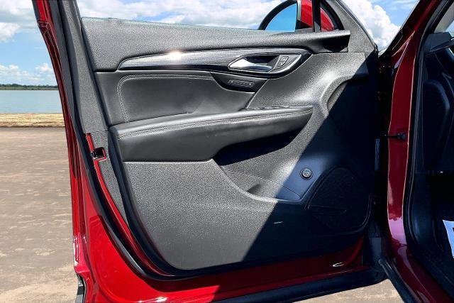 Used 2023 Buick Envision Essence image 20