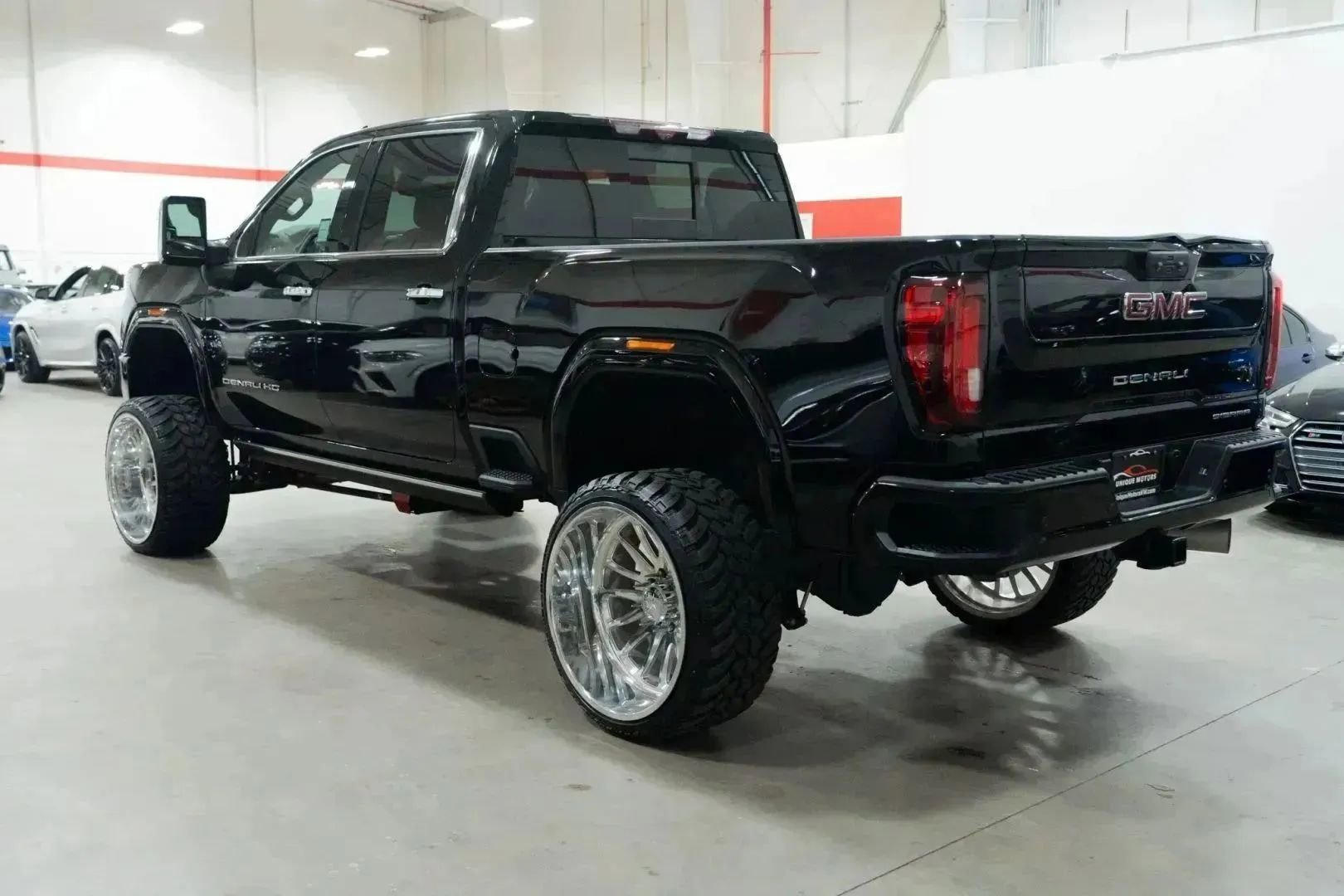 Used 2022 GMC Sierra 2500 Denali w/ Denali Ultimate Package image 4