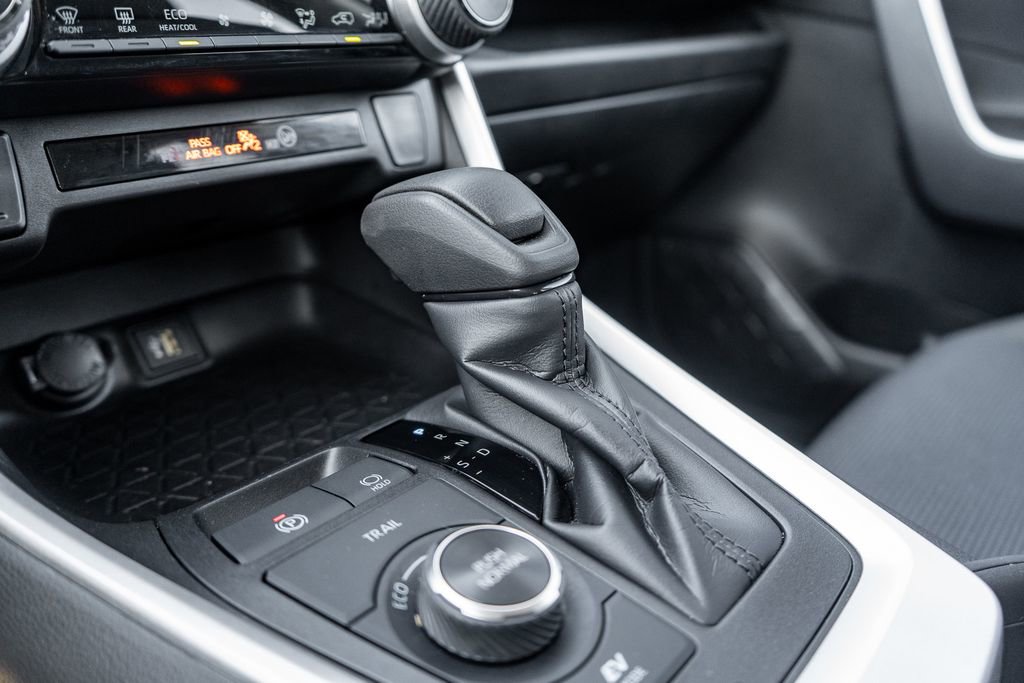 Certified 2024 Toyota RAV4 LE image 25