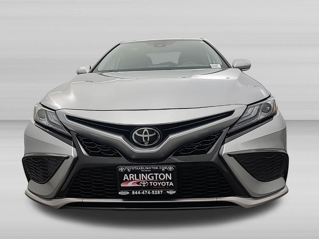 Used 2022 Toyota Camry XSE FWD image 10