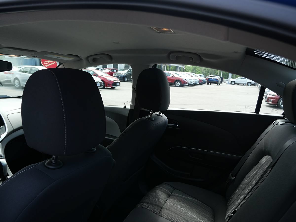 Used 2018 Chevrolet Sonic LT FWD image 20