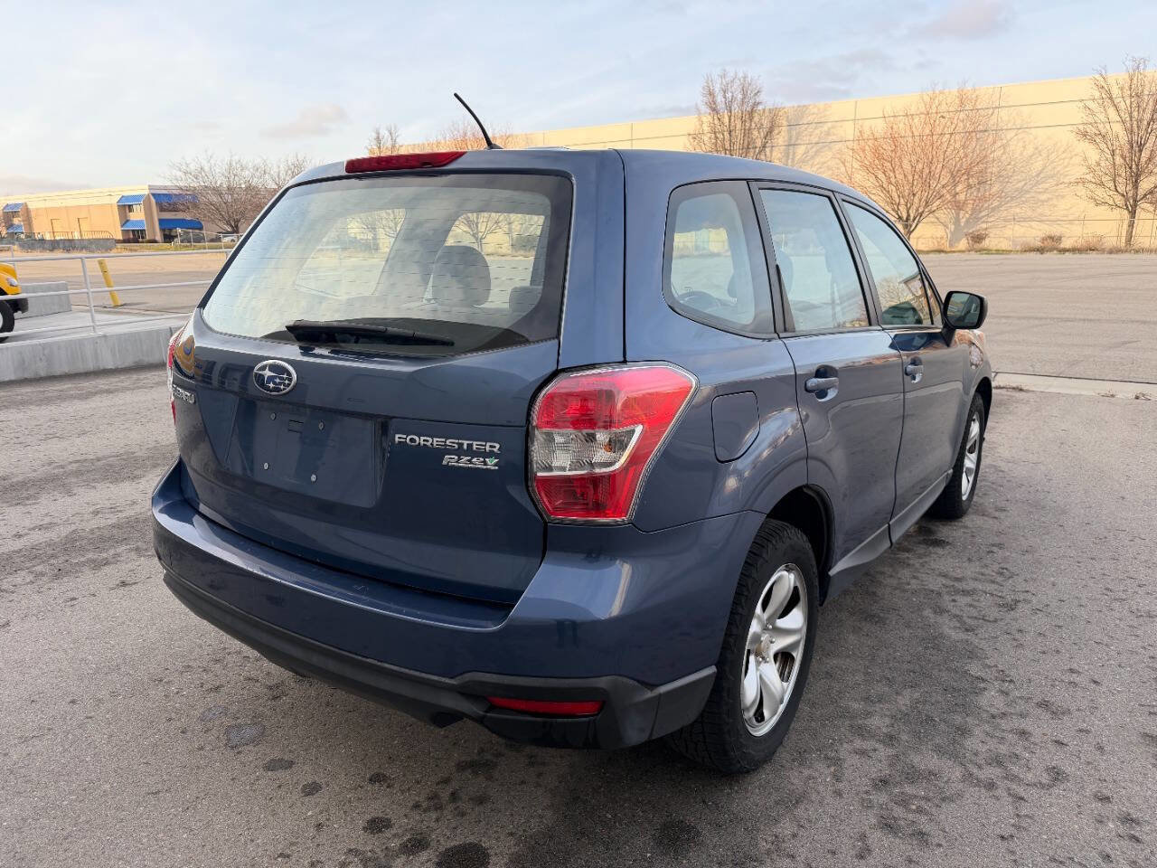 Used 2014 Subaru Forester 2.5i image 12