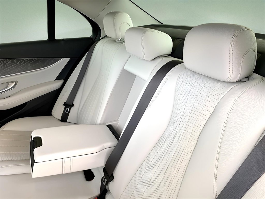 Used 2021 Mercedes-Benz E 350 Sedan image 20