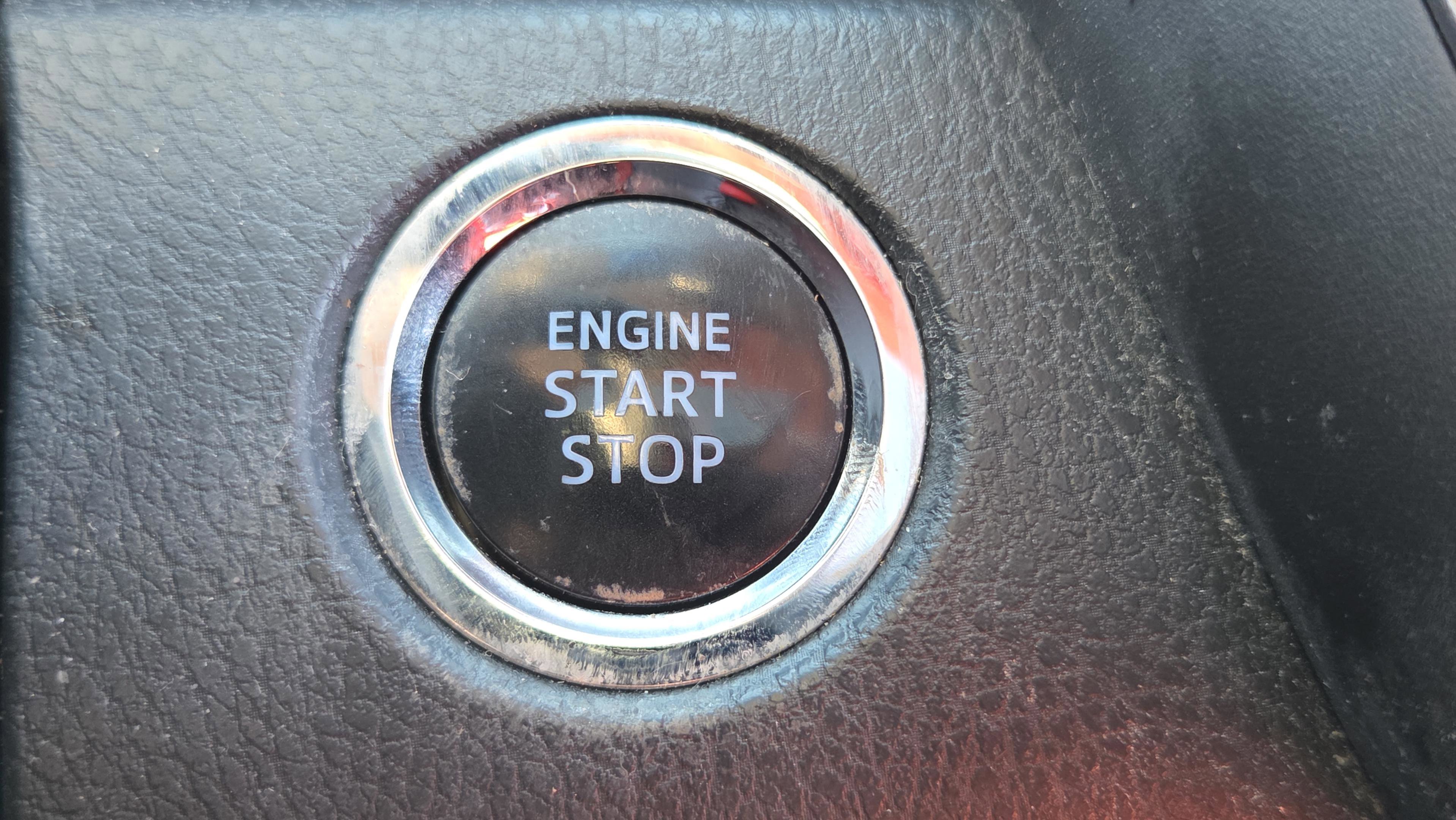 Used 2018 Toyota Camry XSE image 23