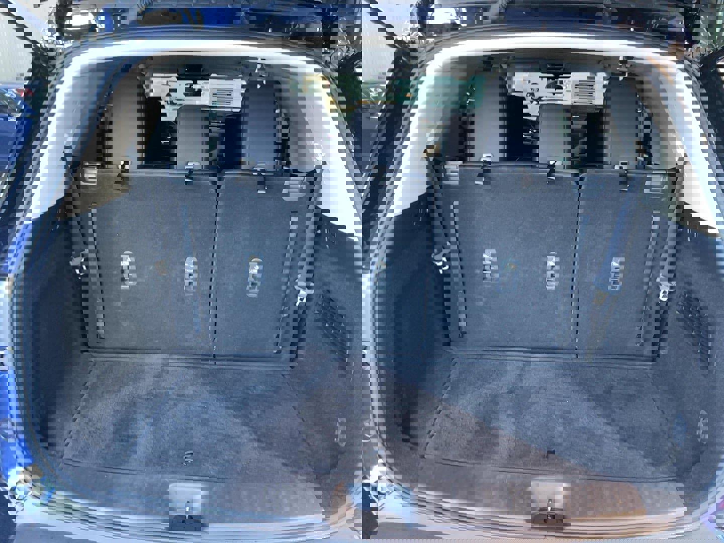 Used 2023 Nissan Pathfinder SV AWD/4WD image 18