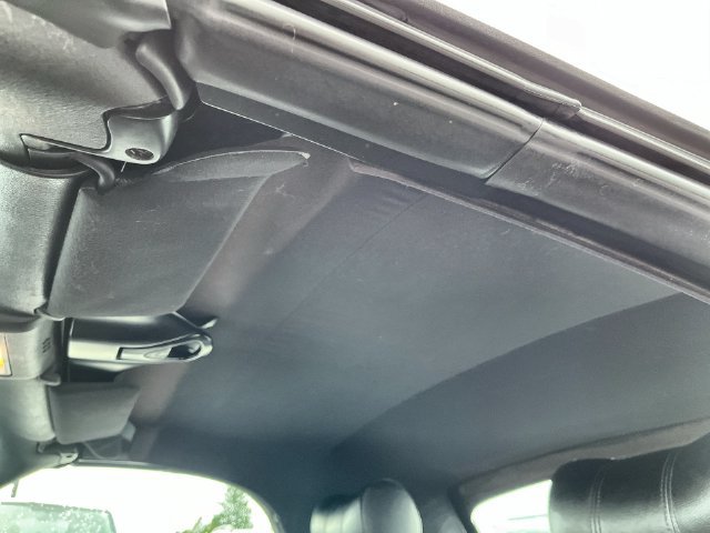 Used 2004 Ford Thunderbird RWD image 24
