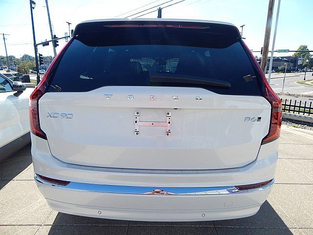 Certified 2026 Volvo XC90 B6 Ultra image 7