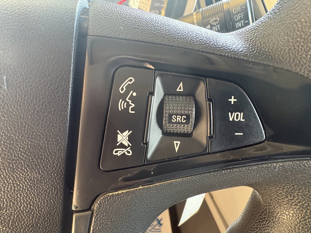 Used 2014 Chevrolet Equinox LS image 12