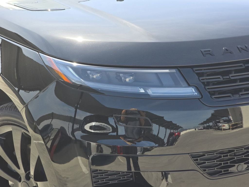 New 2026 Land Rover Range Rover Sport Dynamic SE AWD/4WD image 33