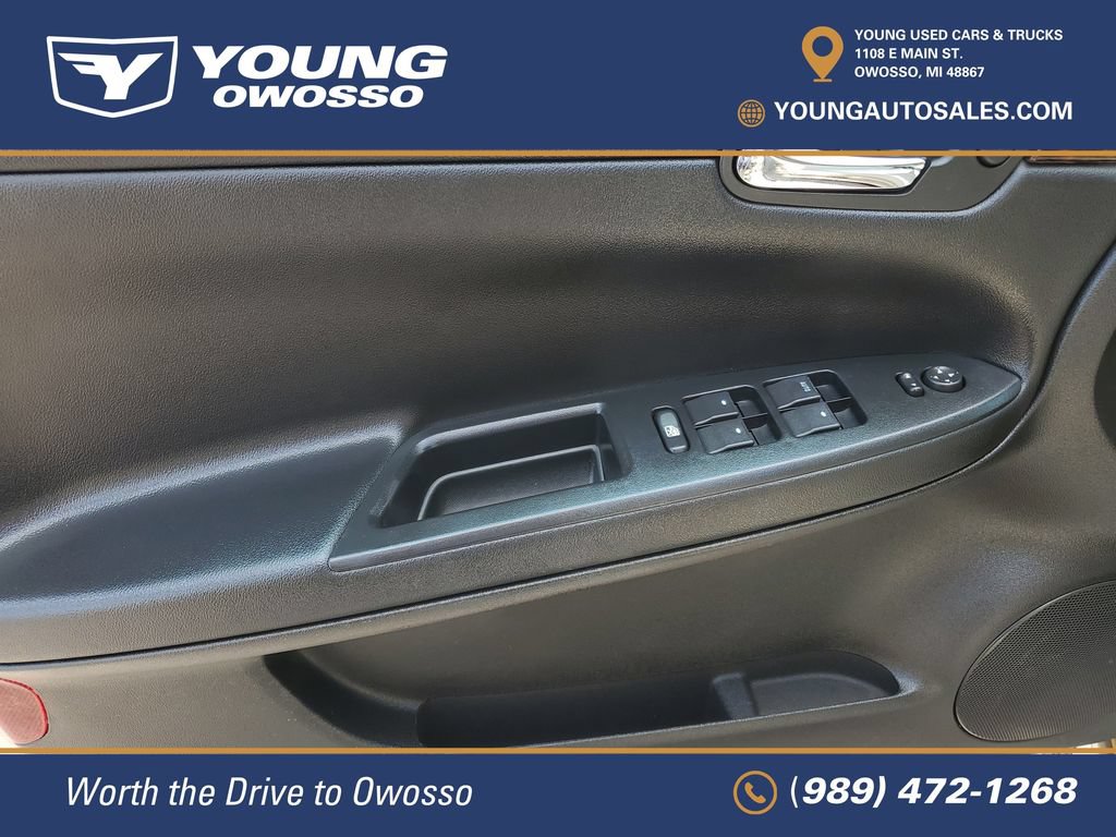 Used 2012 Chevrolet Impala LT FWD image 17