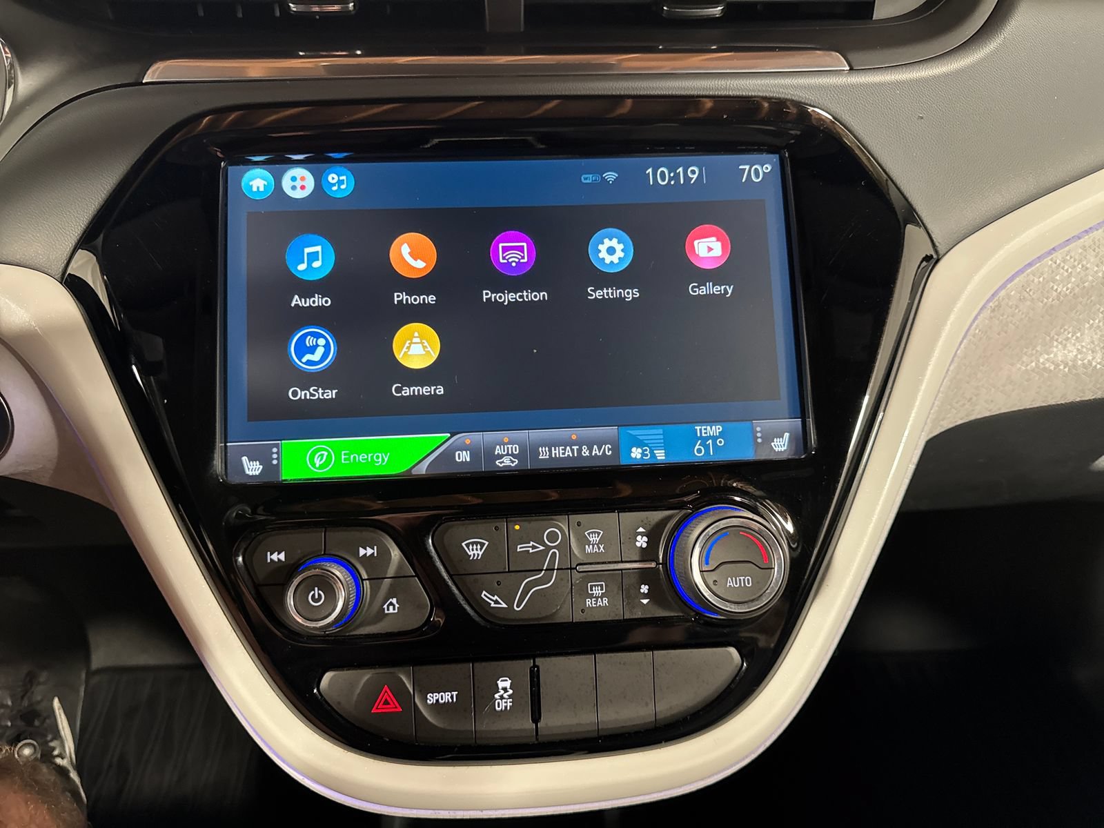 Used 2018 Chevrolet Bolt Premier w/ Driver Confidence II Package FWD image 21