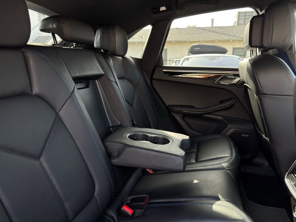 Used 2022 Porsche Macan S image 38