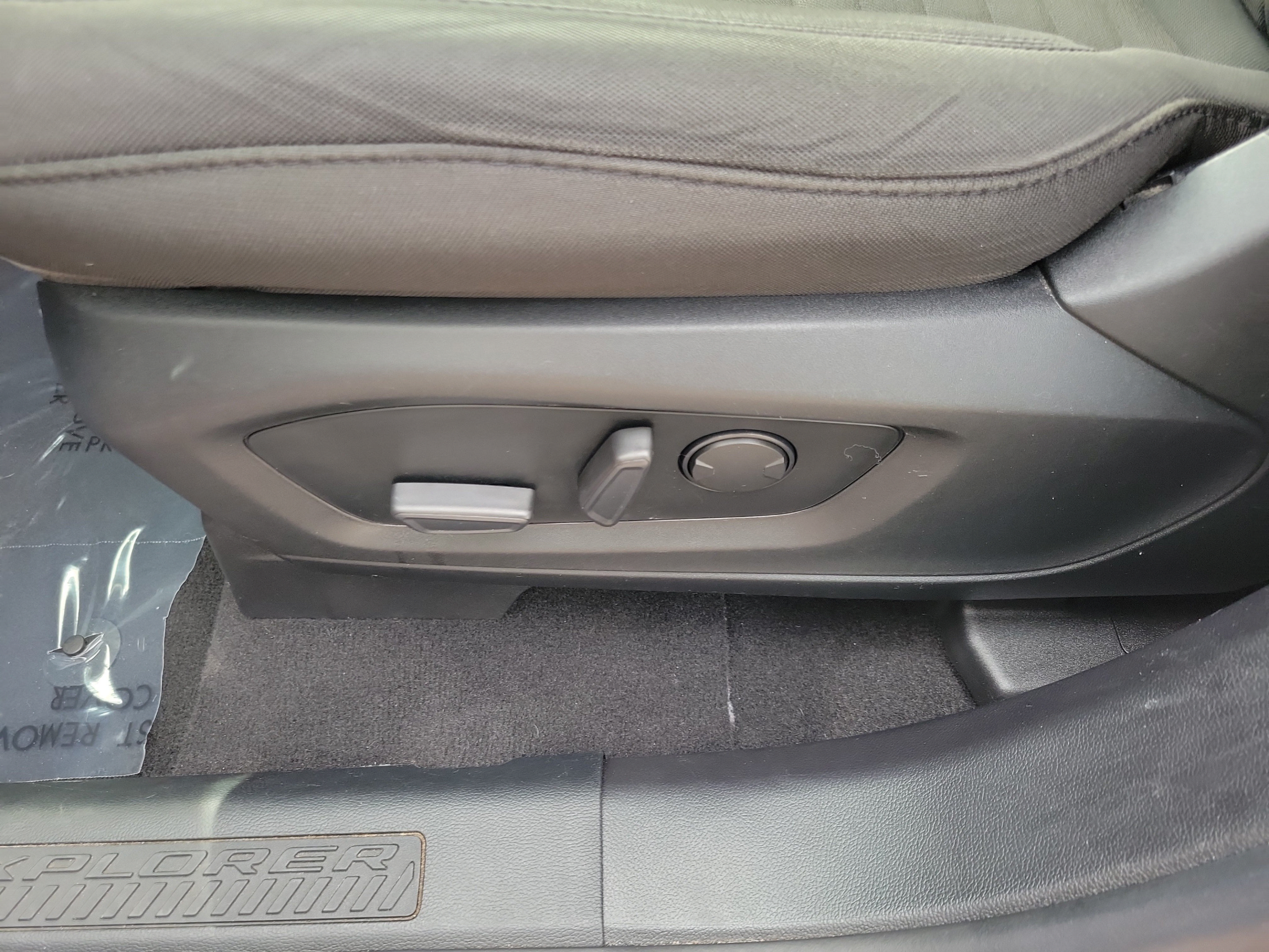 Certified 2020 Ford Explorer XLT RWD image 18