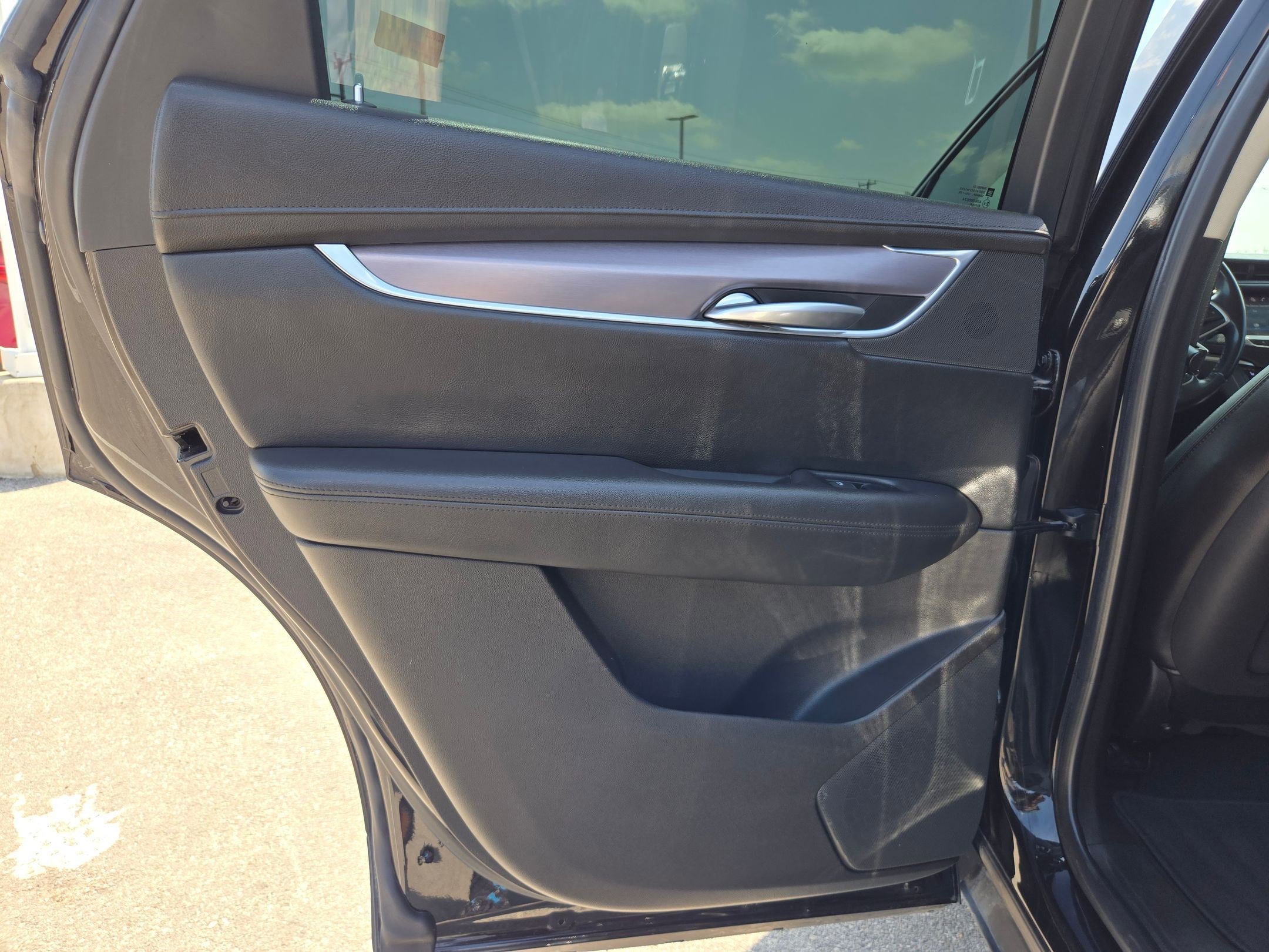 Used 2018 Cadillac XT5 Premium Luxury FWD image 14