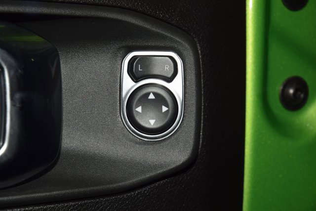 Used 2025 Jeep Wrangler Sport image 44