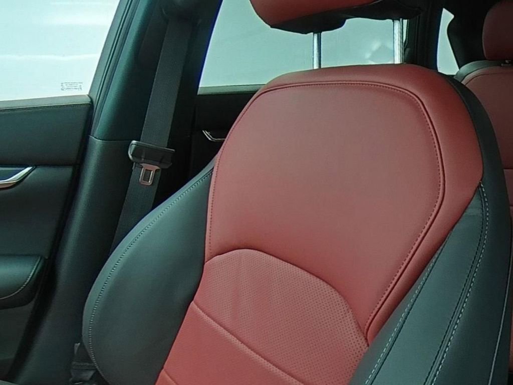 New 2025 INFINITI QX50 Sport image 16