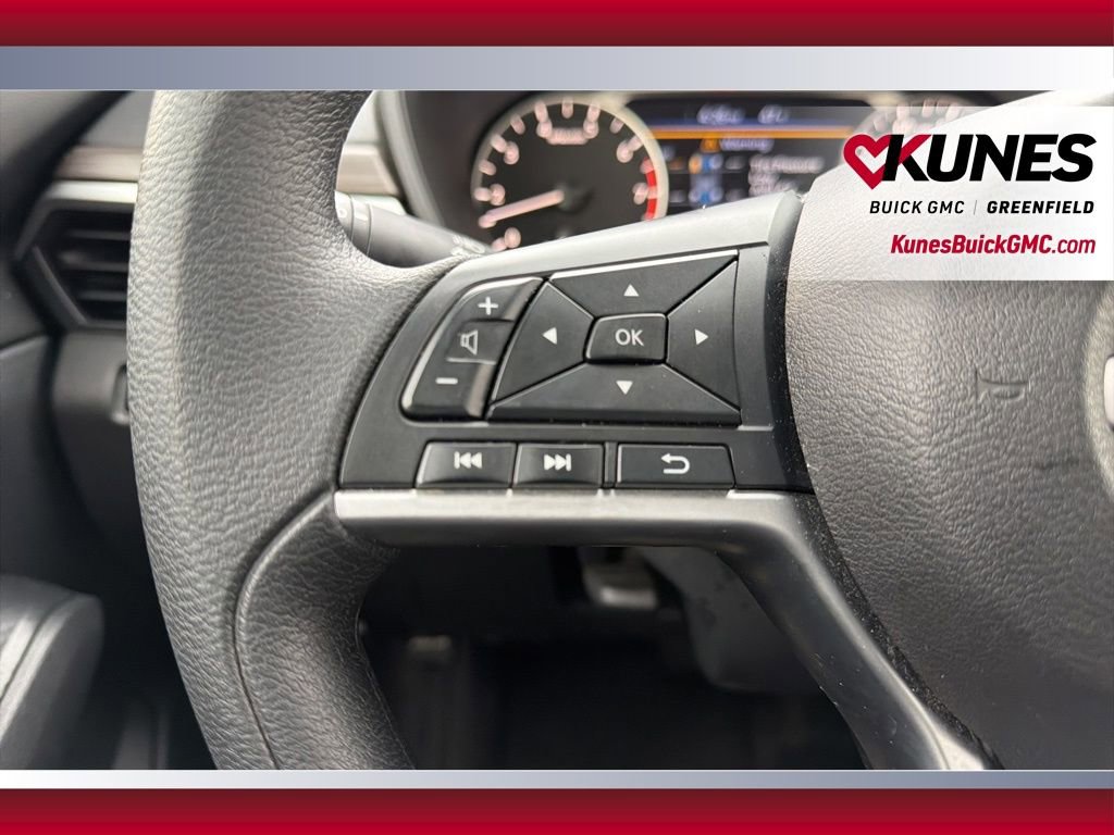 Used 2024 Nissan Altima 2.5 SV FWD image 18