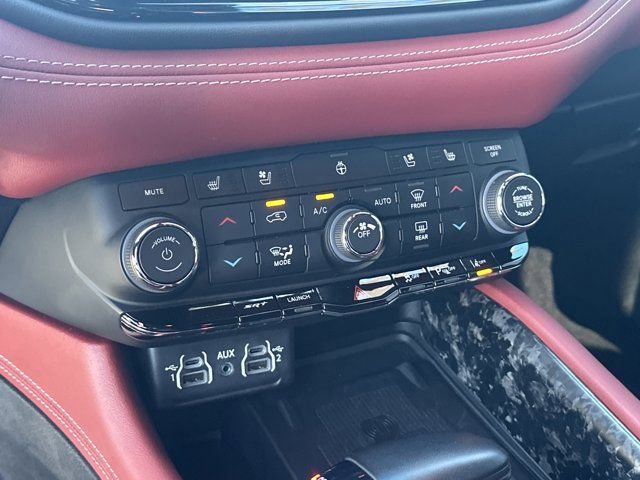 Used 2023 Dodge Durango SRT image 32