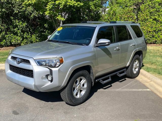 Used 2019 Toyota 4Runner SR5 Premium RWD image 3