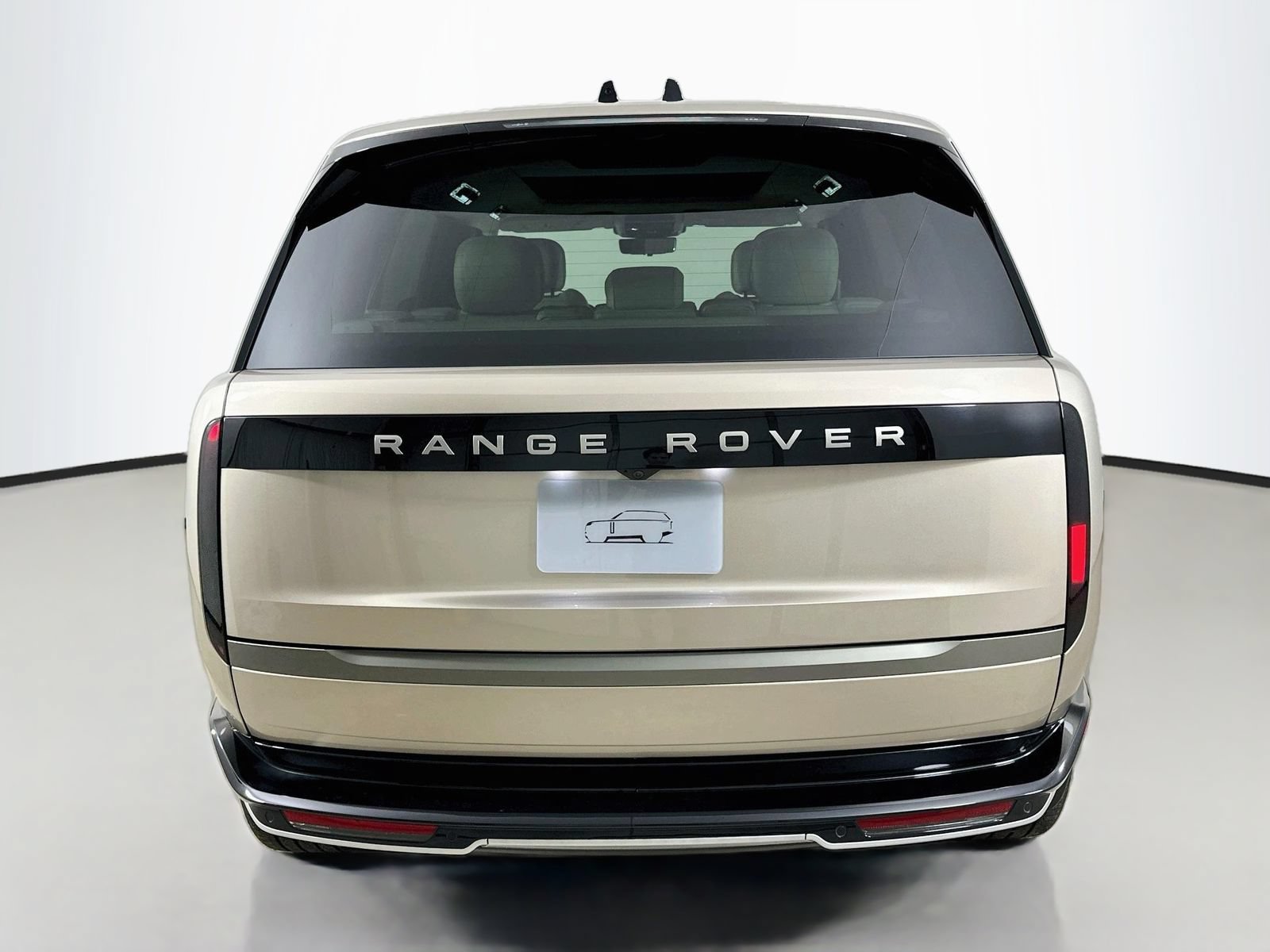 New 2026 Land Rover Range Rover Long Wheelbase SE AWD/4WD image 6