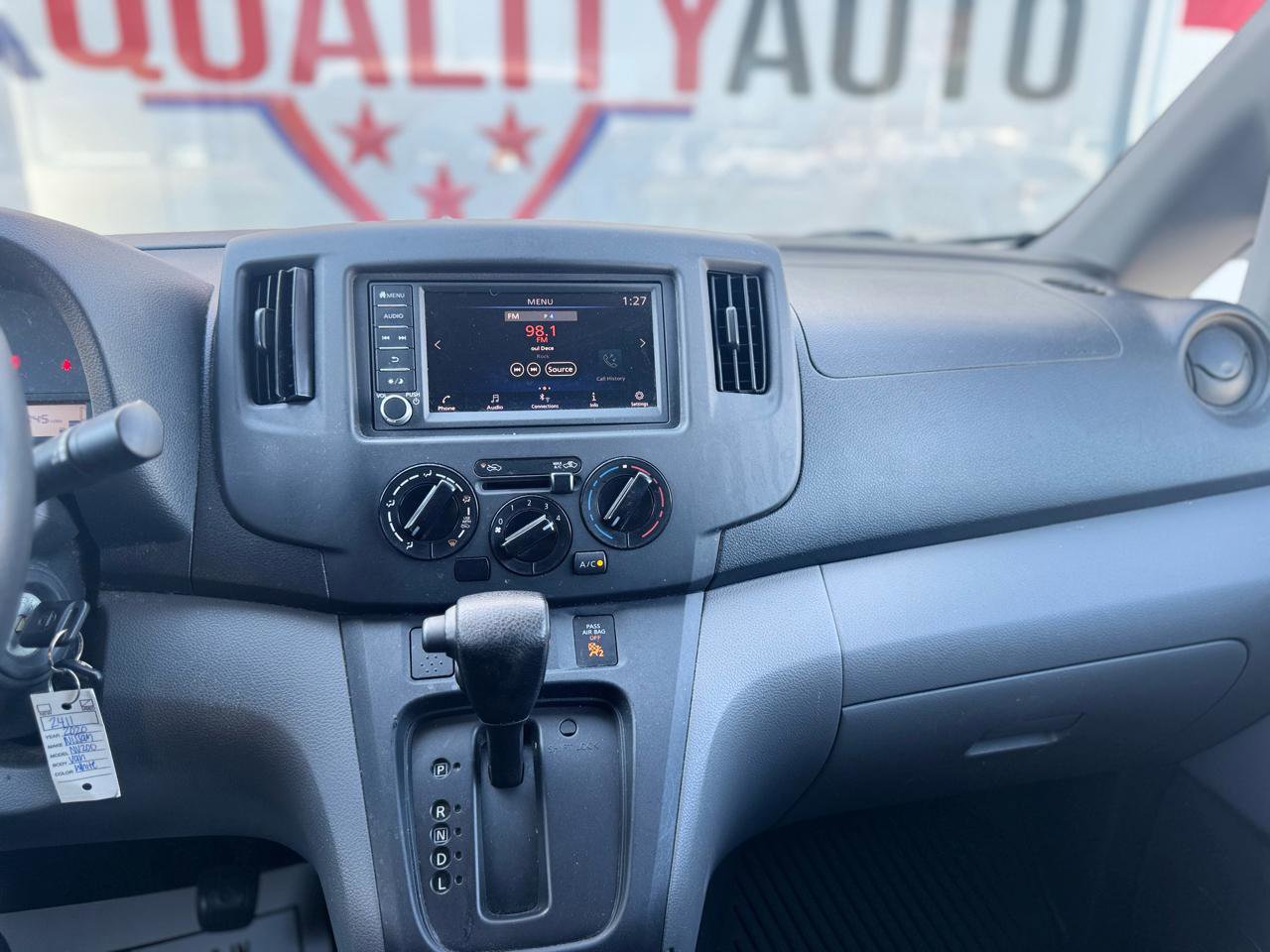 Used 2020 Nissan NV200 S FWD image 41