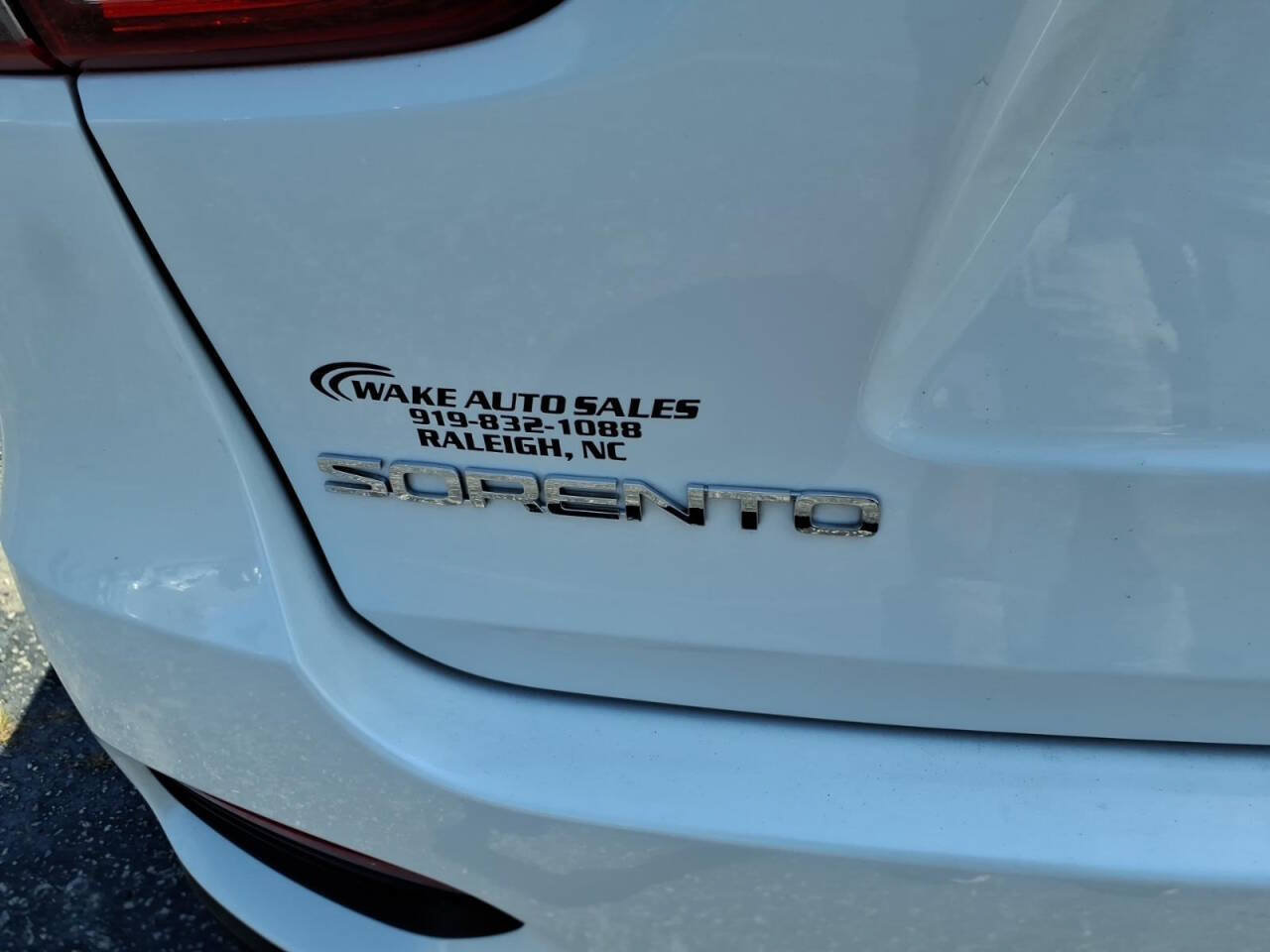 Used 2020 Kia Sorento L FWD image 5