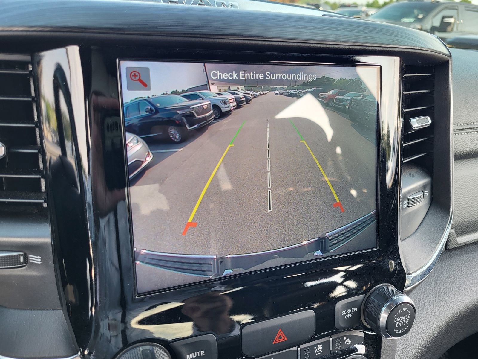 Used 2024 RAM 1500 Laramie image 19