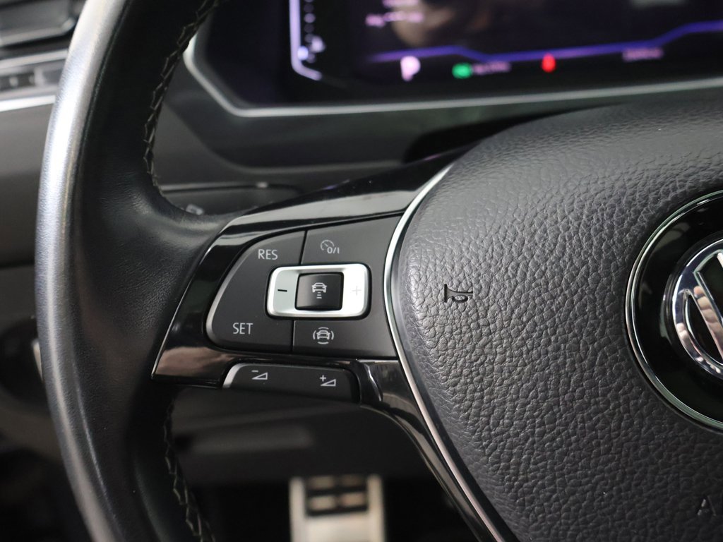 Used 2019 Volkswagen Tiguan SEL Premium R-Line image 36