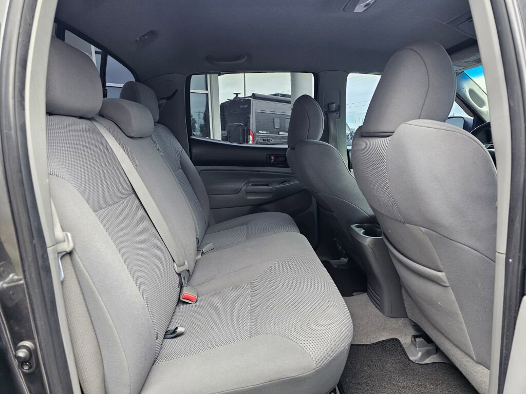 Used 2010 Toyota Tacoma 4x4 Double Cab image 13