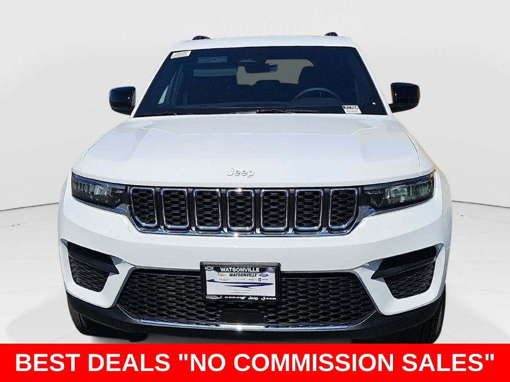 New 2027 Jeep Grand Cherokee Laredo X AWD/4WD image 8