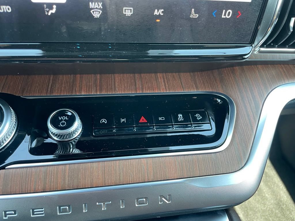 New 2027 Ford Expedition Max King Ranch AWD/4WD image 12