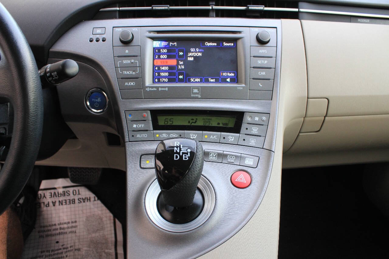 Used 2014 Toyota Prius Four FWD image 20