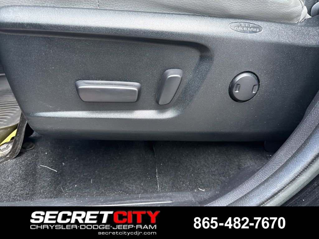 Used 2021 Toyota Tundra Limited w/ Limited Premium Package AWD/4WD image 35