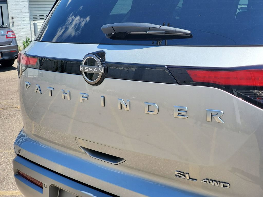 New 2025 Nissan Pathfinder SL w/ Cargo Package image 6