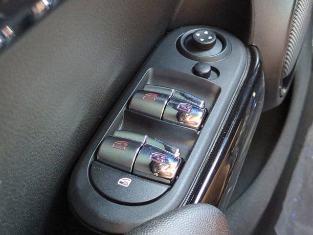 Used 2019 MINI Cooper S w/ Signature Upholstery Package image 22