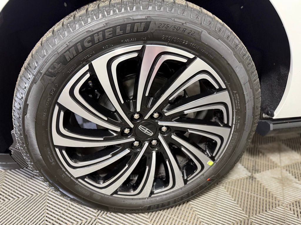 New 2025 Lincoln Navigator L Black Label image 15