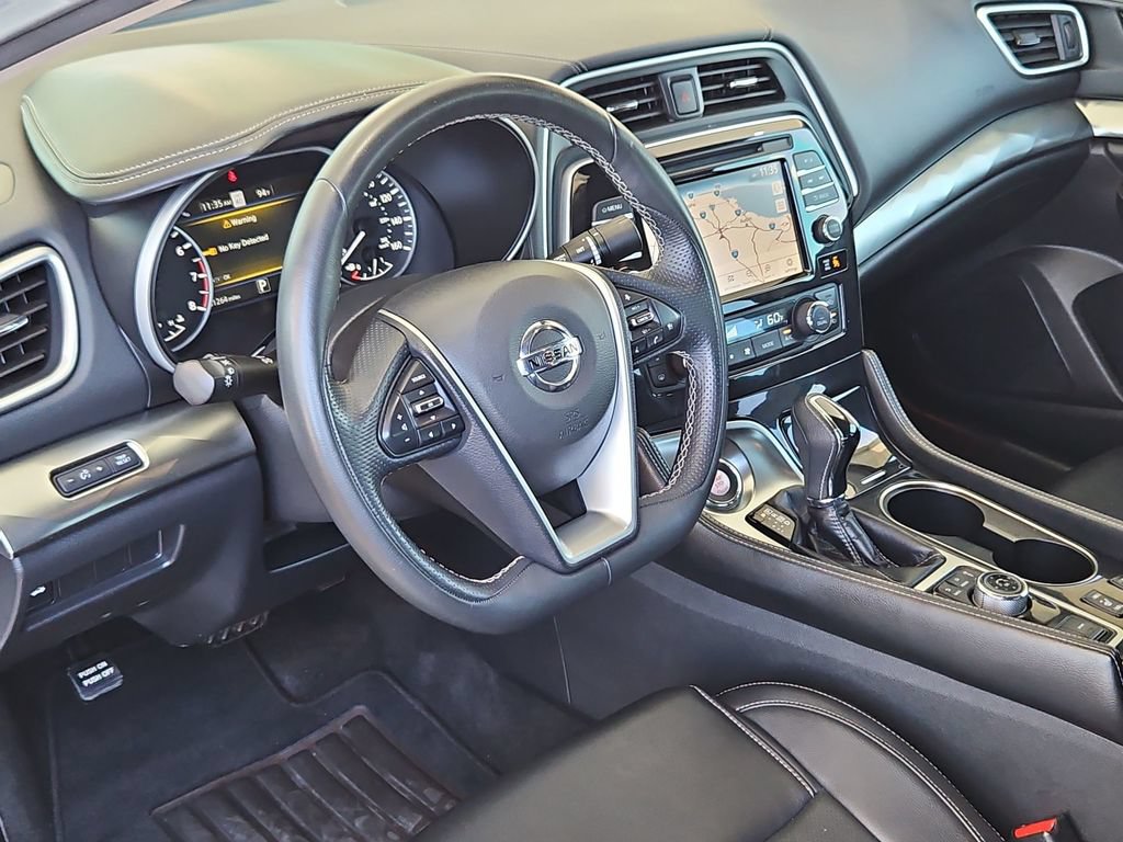 Used 2022 Nissan Maxima SV w/ Floor Mat Group FWD image 10