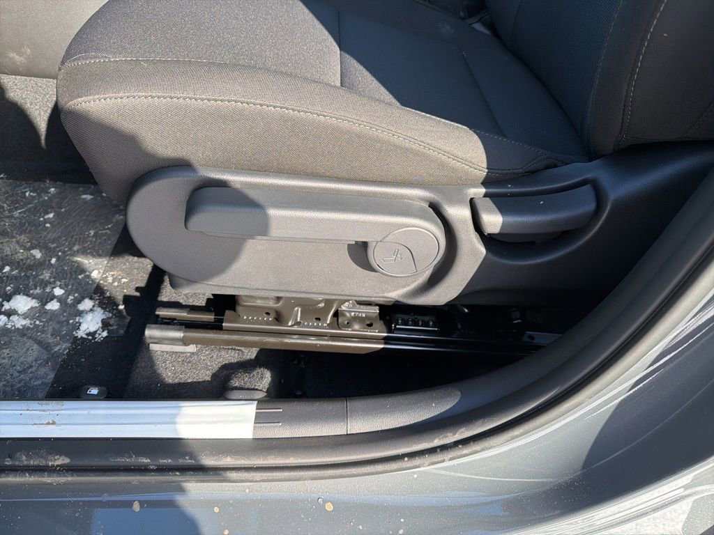 New 2026 Hyundai Kona SE image 14