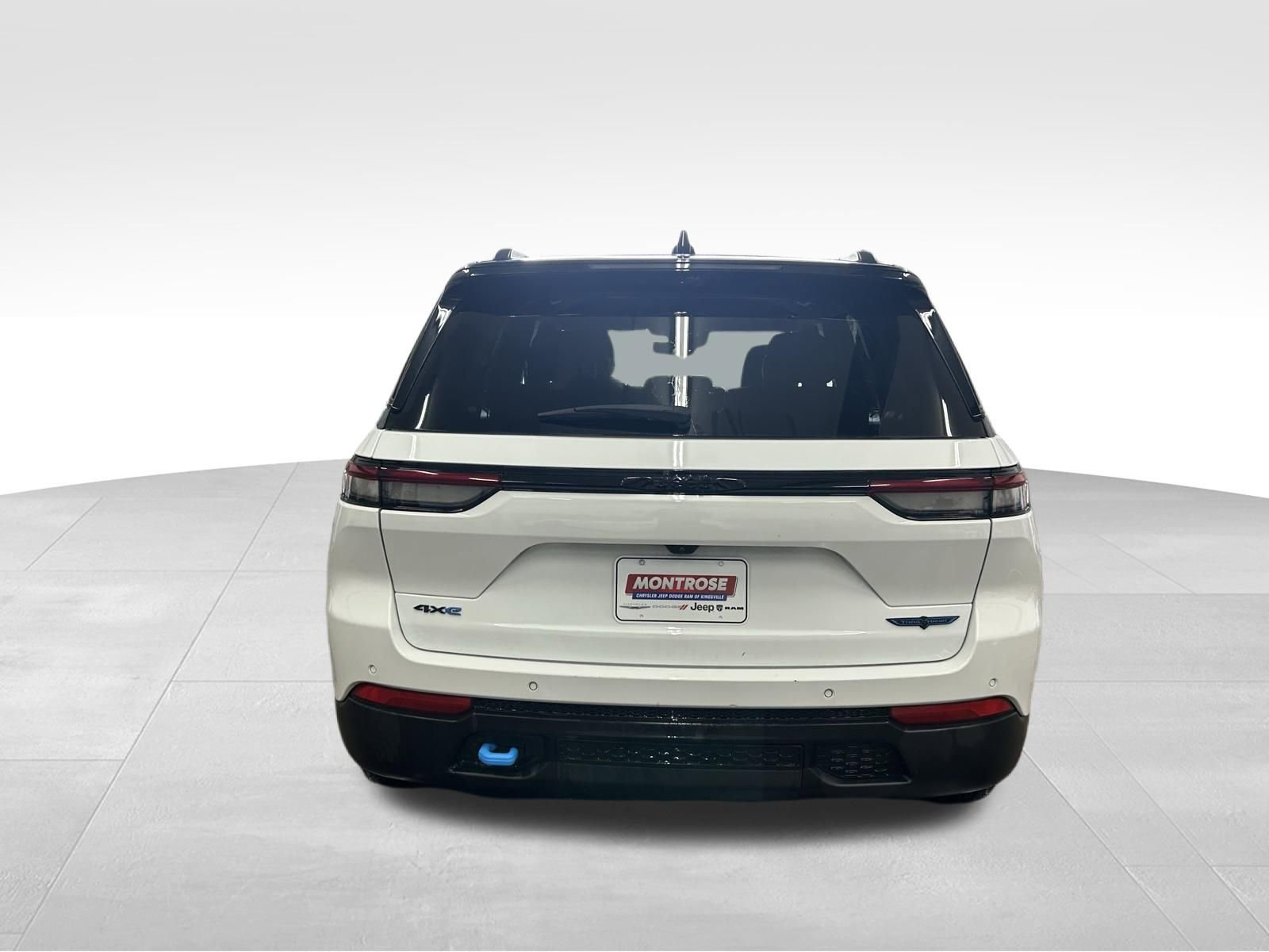 Certified 2022 Jeep Grand Cherokee Trailhawk w/ Luxury Tech Group III image 6