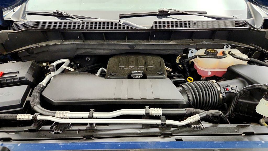 Used 2024 Chevrolet Silverado 1500 Custom AWD/4WD image 24