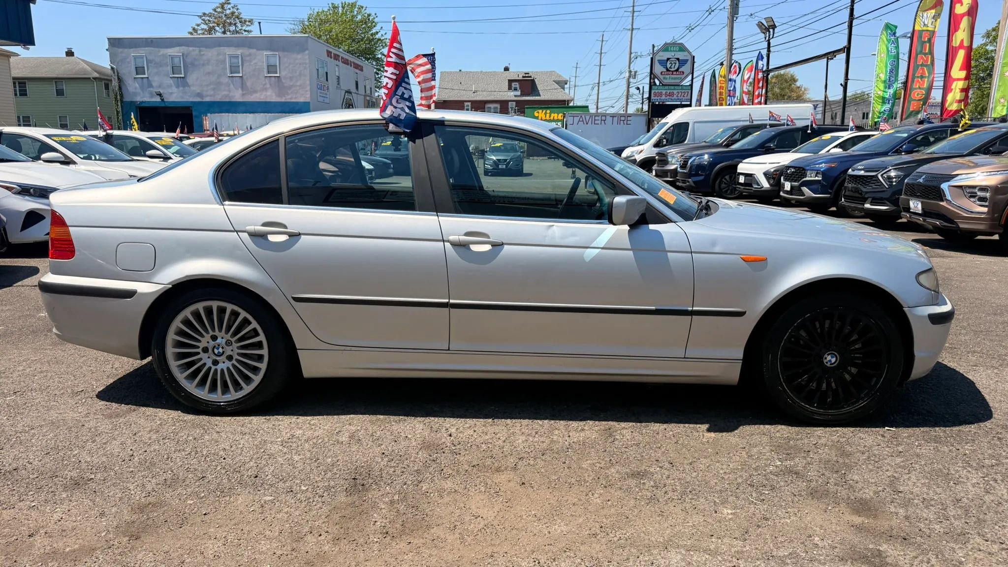 Used 2003 BMW 330xi Sedan AWD/4WD image 11