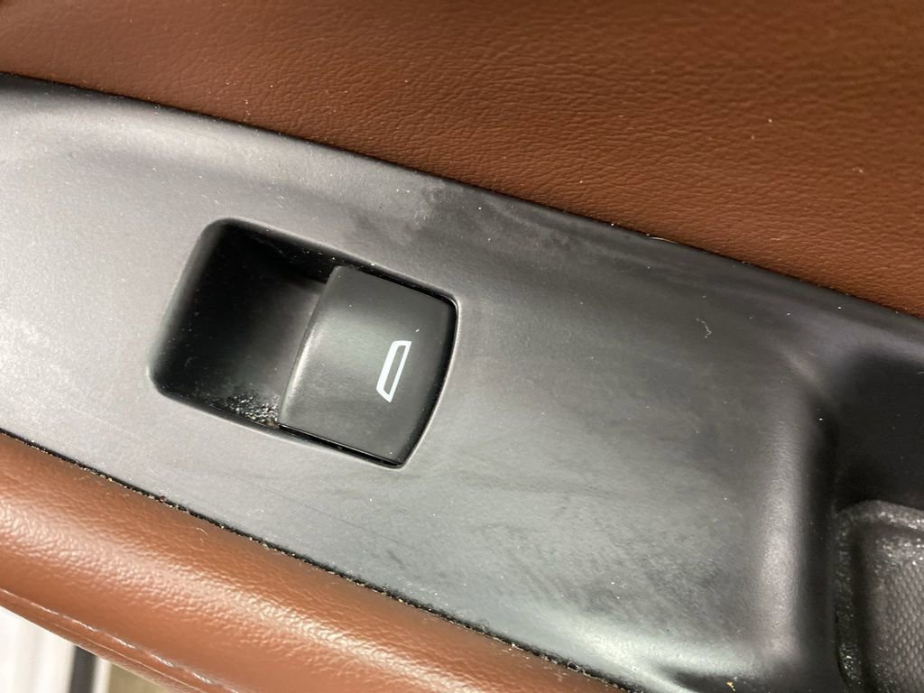 Used 2021 Buick Enclave Avenir w/ Avenir Technology Package image 23