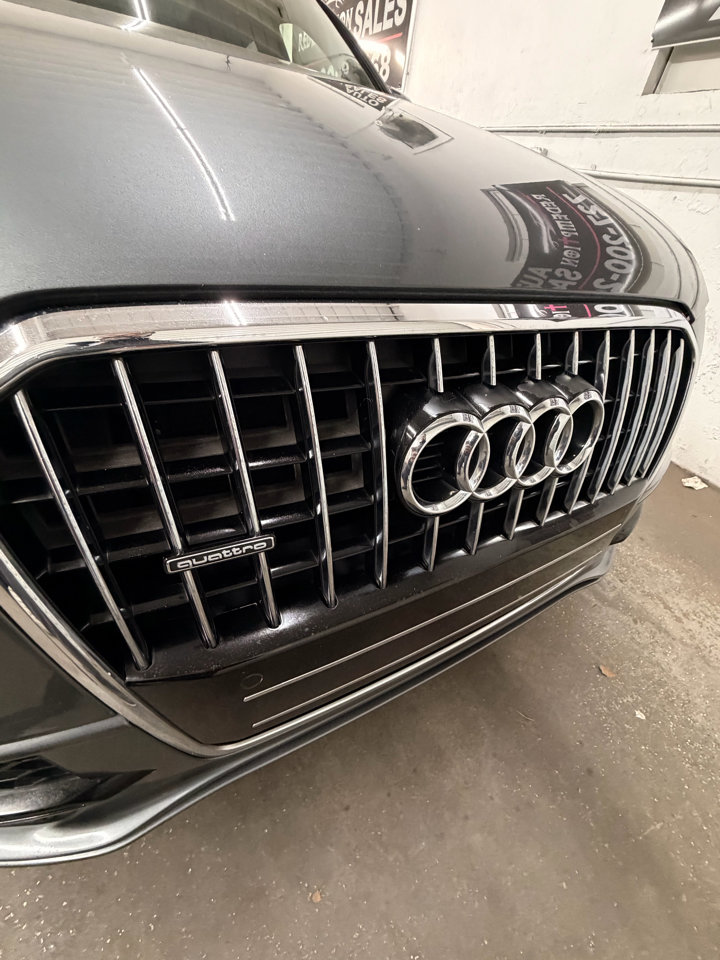 Used 2017 Audi Q5 2.0T Premium Plus w/ Technology Package AWD/4WD image 14