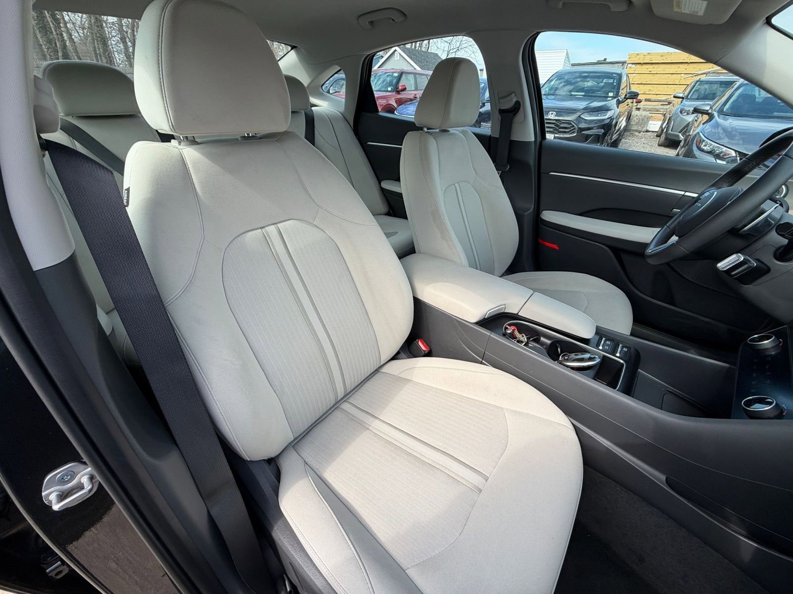 Used 2025 Hyundai Sonata SEL FWD image 36